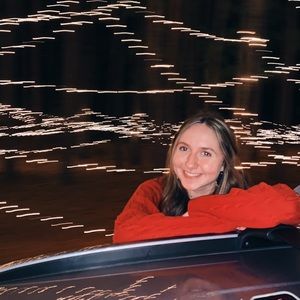 Meet your Posher, Emma